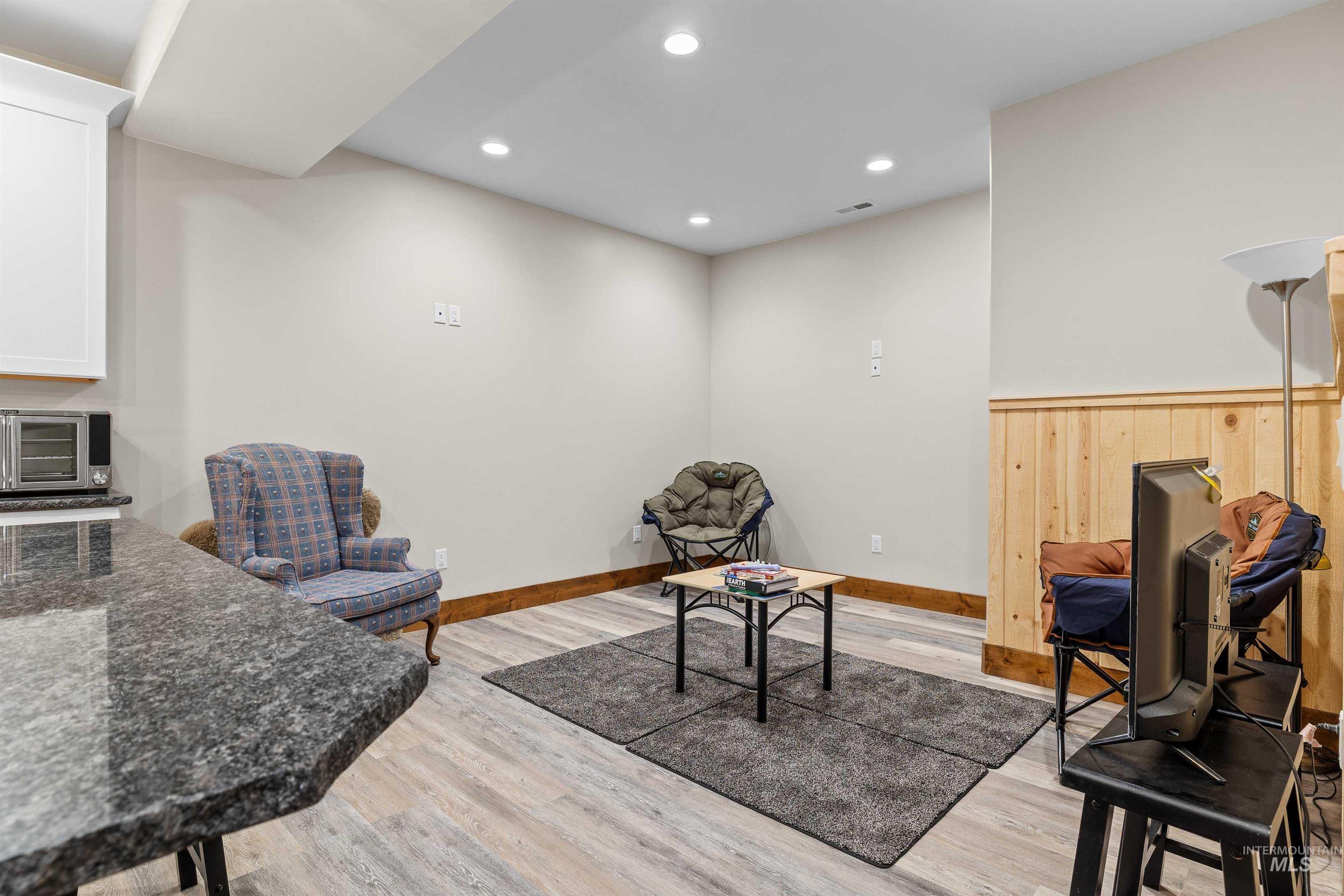 872 E Shootin Iron Rd, Almo, Idaho 83342, 5 Bedrooms, 3 Bathrooms, Residential For Sale, Price $1,100,000,MLS 99003056