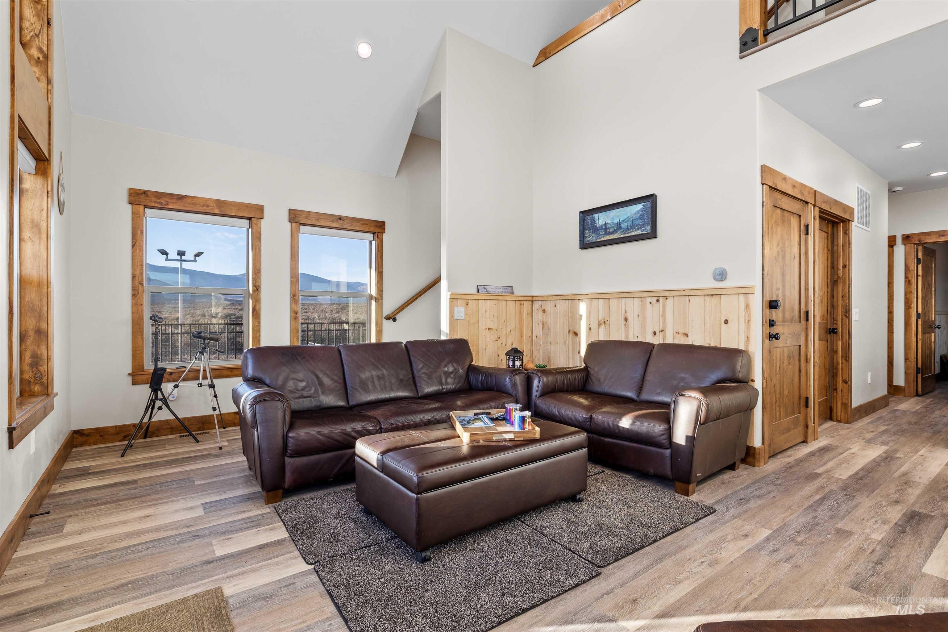 872 E Shootin Iron Rd, Almo, Idaho 83342, 5 Bedrooms, 3 Bathrooms, Residential For Sale, Price $1,100,000,MLS 99003056