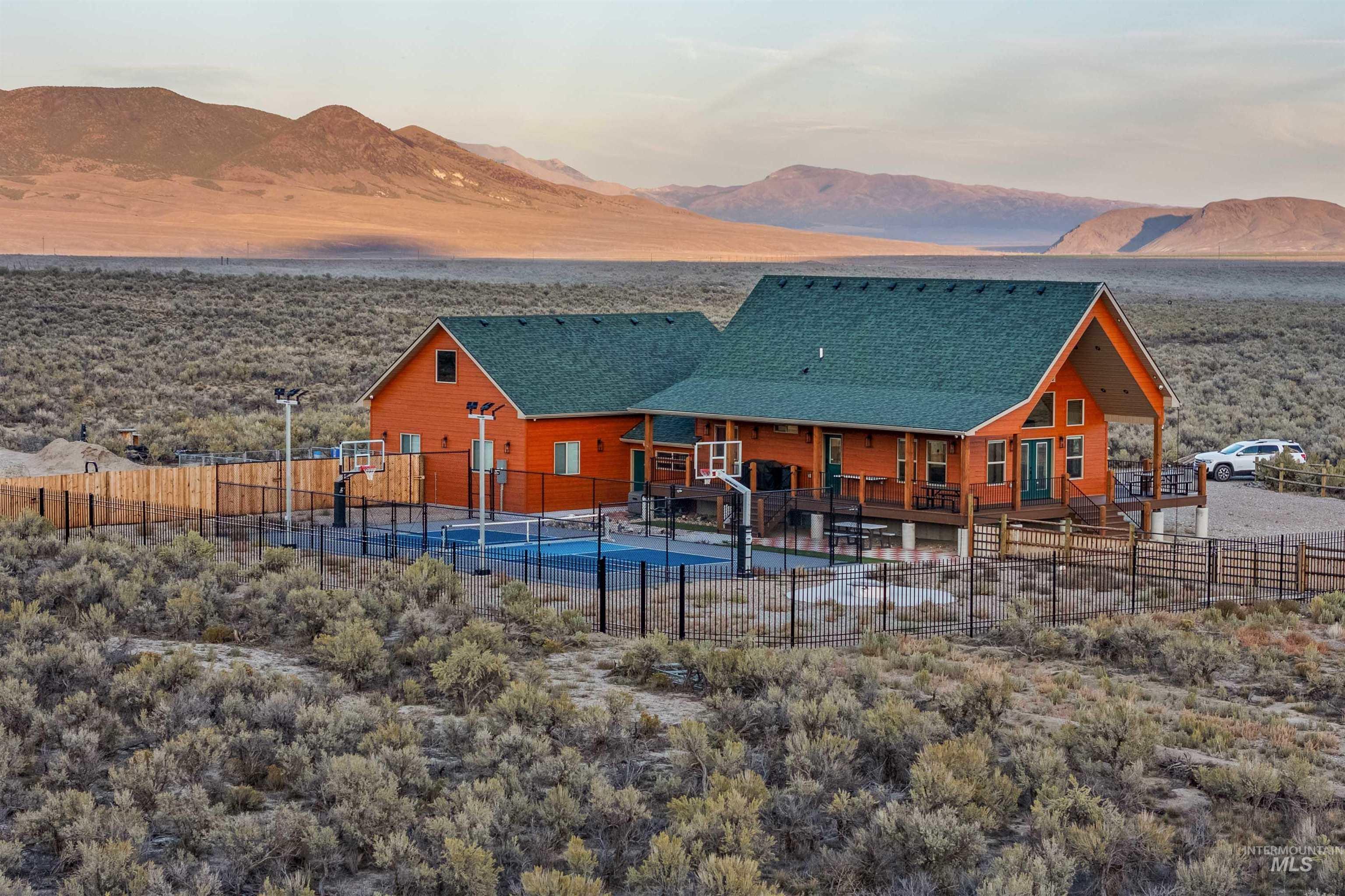 872 E Shootin Iron Rd, Almo, Idaho 83342, 5 Bedrooms, 3 Bathrooms, Residential For Sale, Price $1,100,000,MLS 99003056