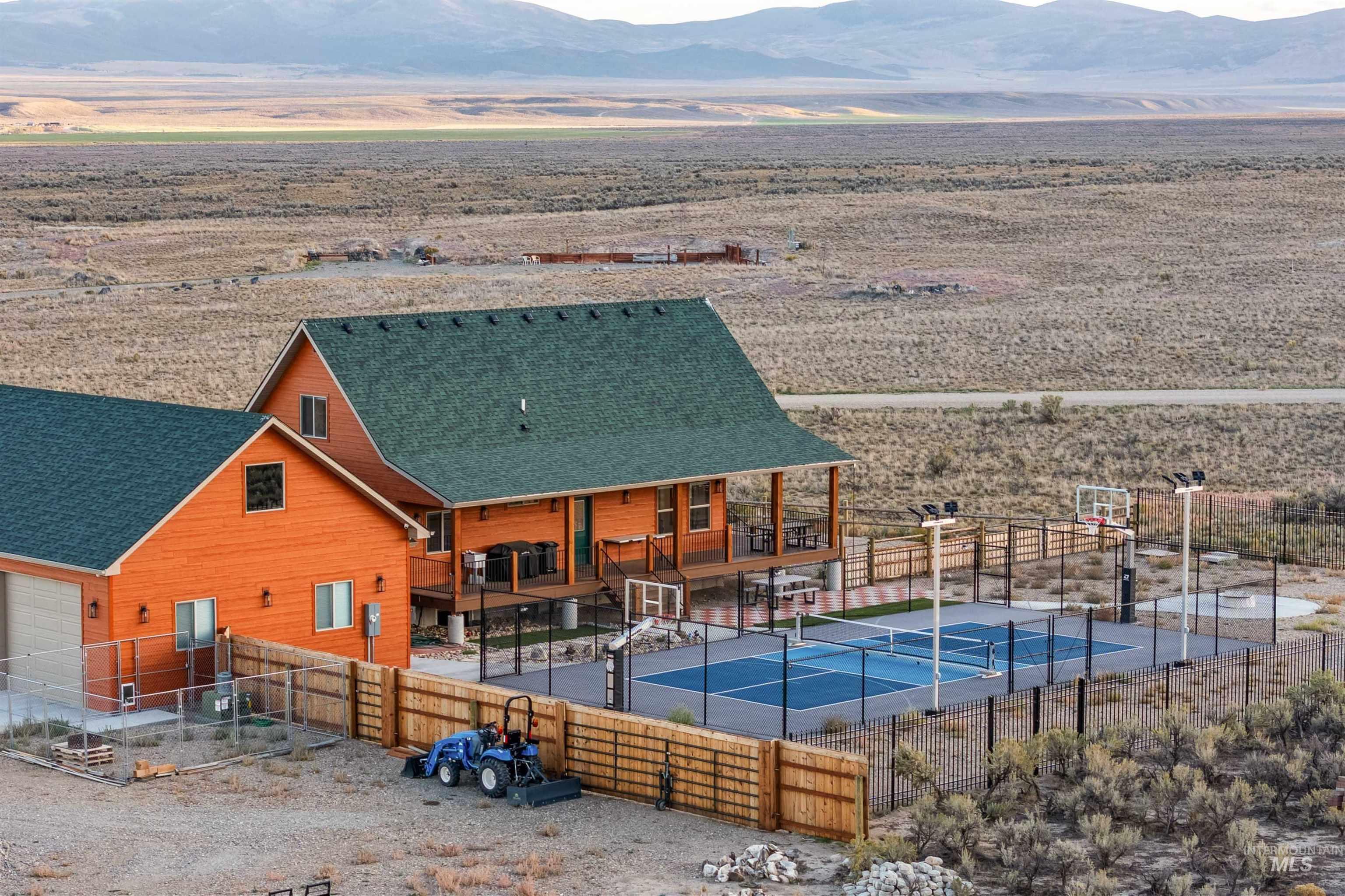 872 E Shootin Iron Rd, Almo, Idaho 83342, 5 Bedrooms, 3 Bathrooms, Residential For Sale, Price $1,100,000,MLS 99003056
