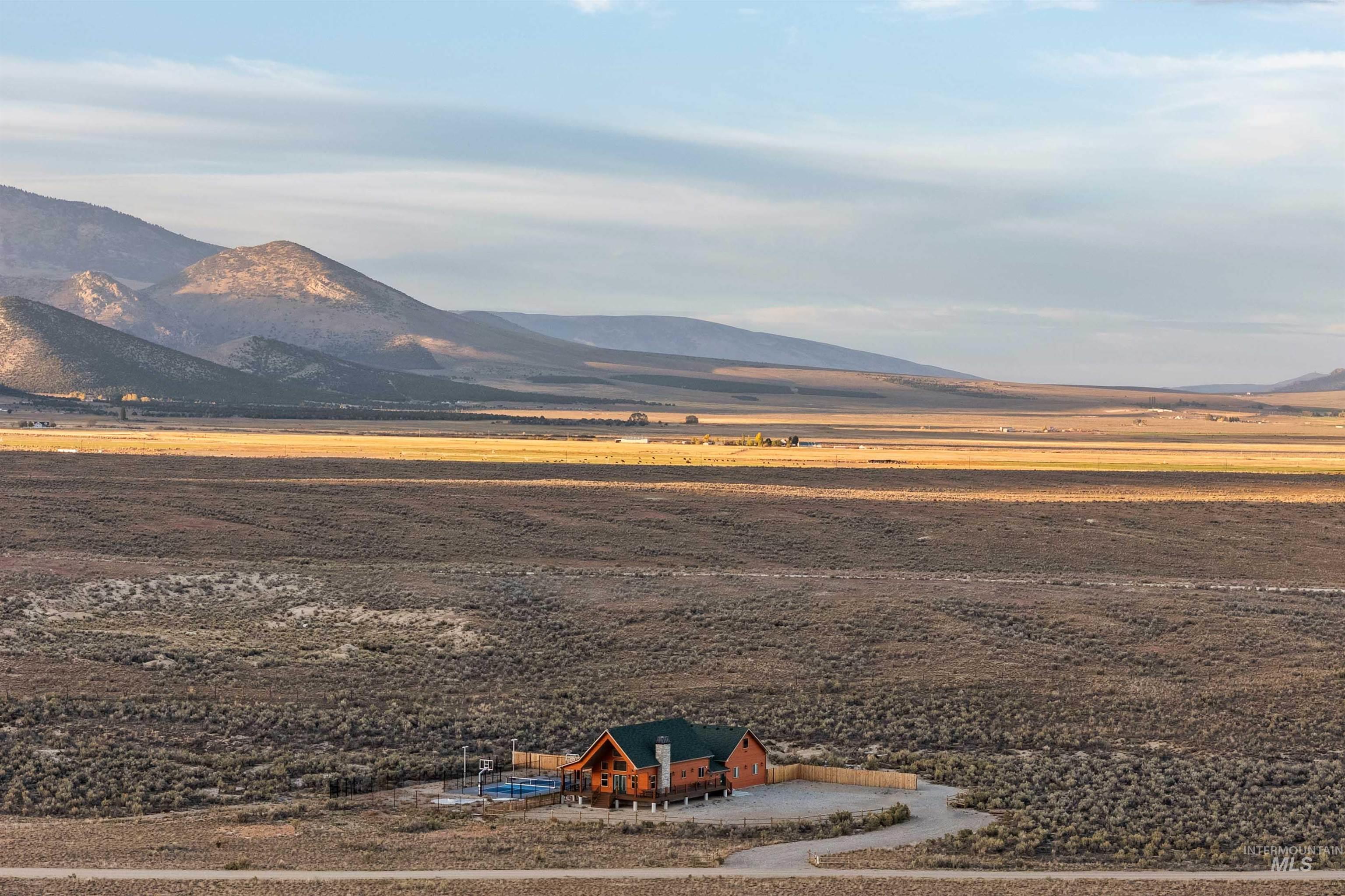 872 E Shootin Iron Rd, Almo, Idaho 83342, 5 Bedrooms, 3 Bathrooms, Residential For Sale, Price $1,100,000,MLS 99003056