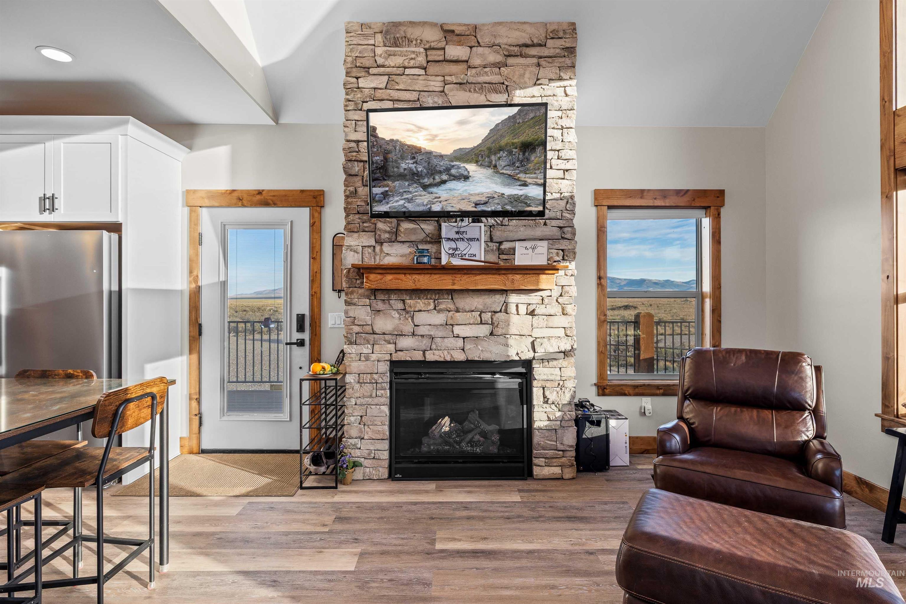 872 E Shootin Iron Rd, Almo, Idaho 83342, 5 Bedrooms, 3 Bathrooms, Residential For Sale, Price $1,100,000,MLS 99003056