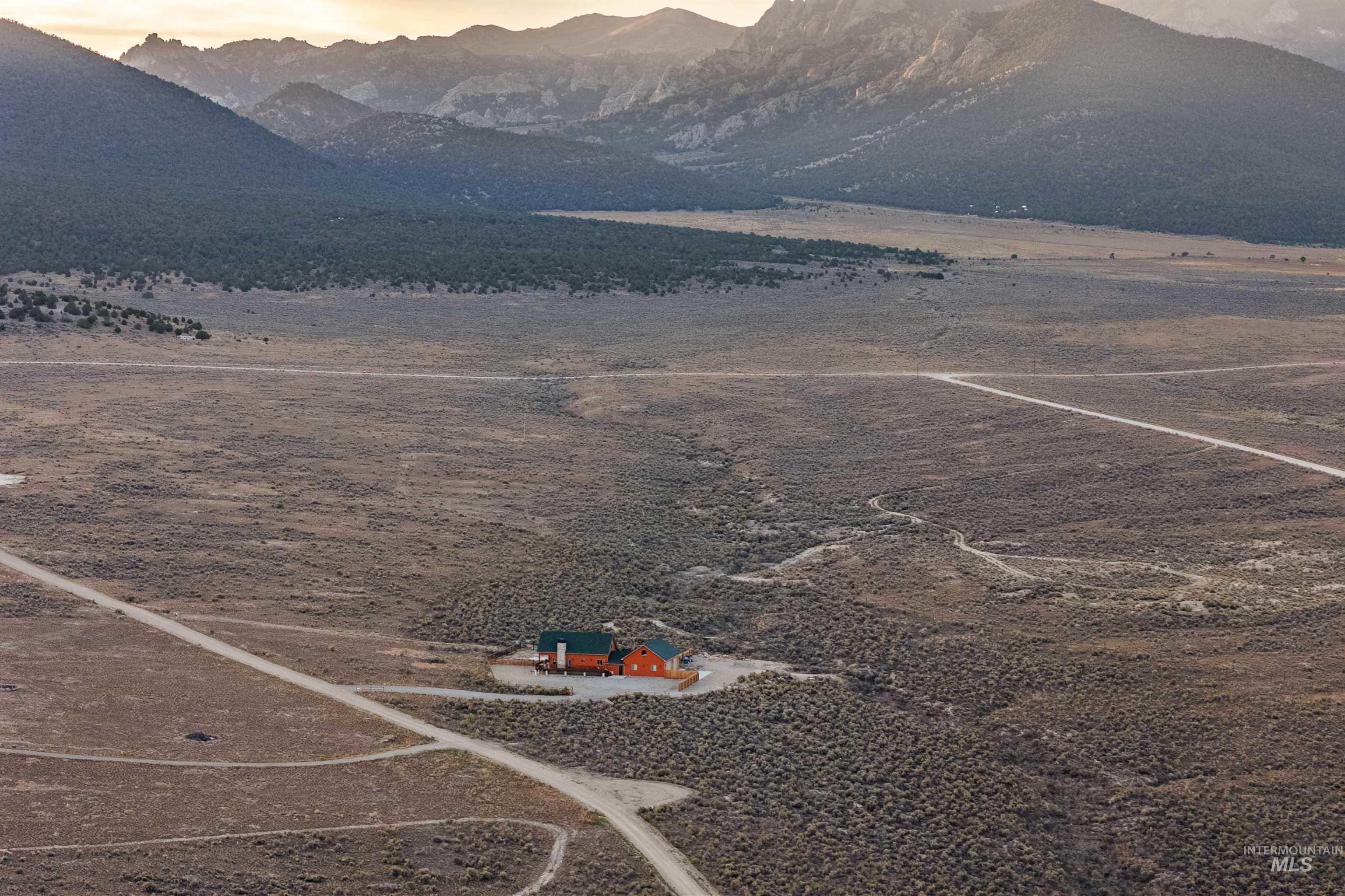 872 E Shootin Iron Rd, Almo, Idaho 83342, 5 Bedrooms, 3 Bathrooms, Residential For Sale, Price $1,100,000,MLS 99003056
