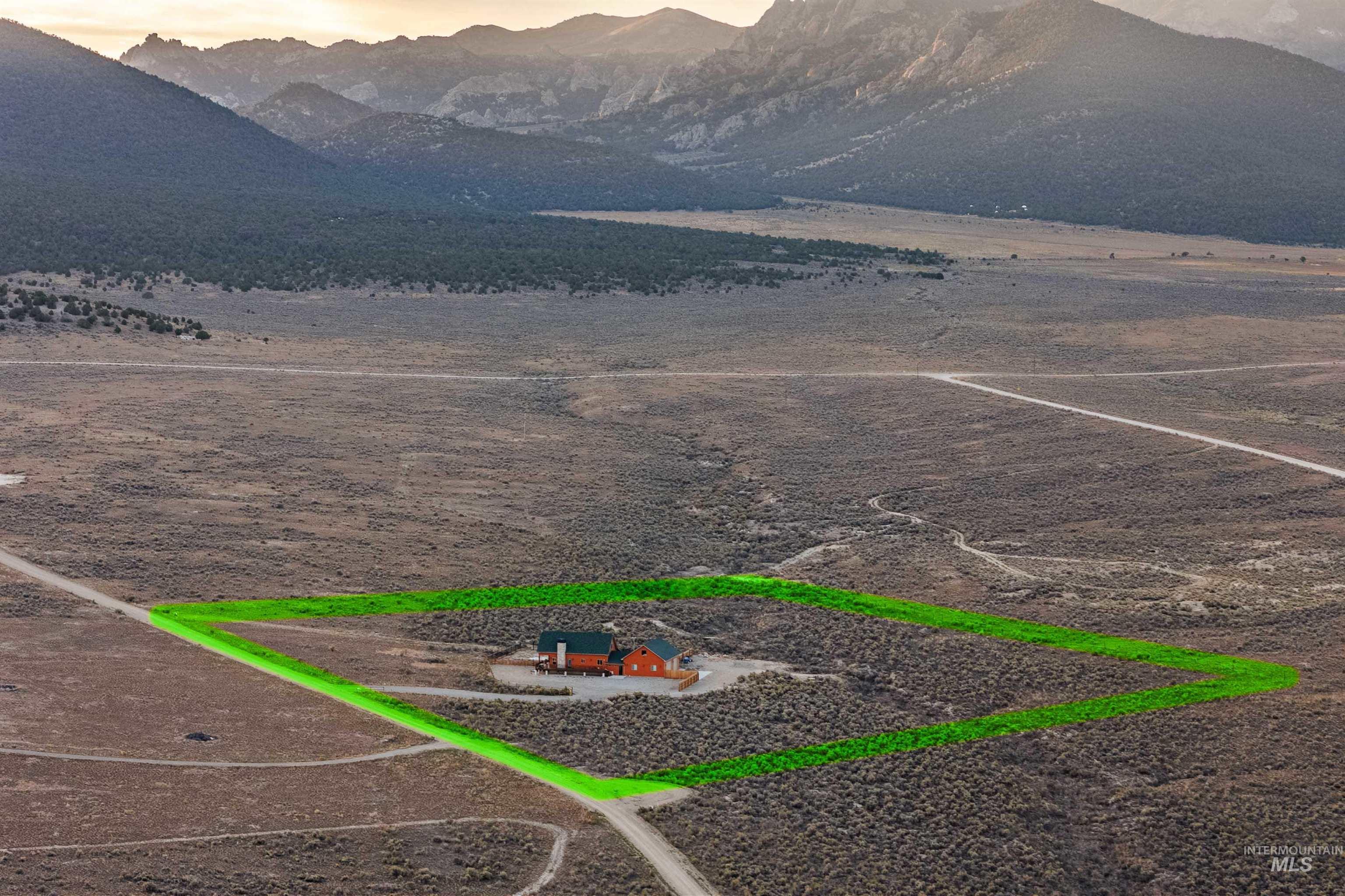 872 E Shootin Iron Rd, Almo, Idaho 83342, 5 Bedrooms, 3 Bathrooms, Residential For Sale, Price $1,100,000,MLS 99003056