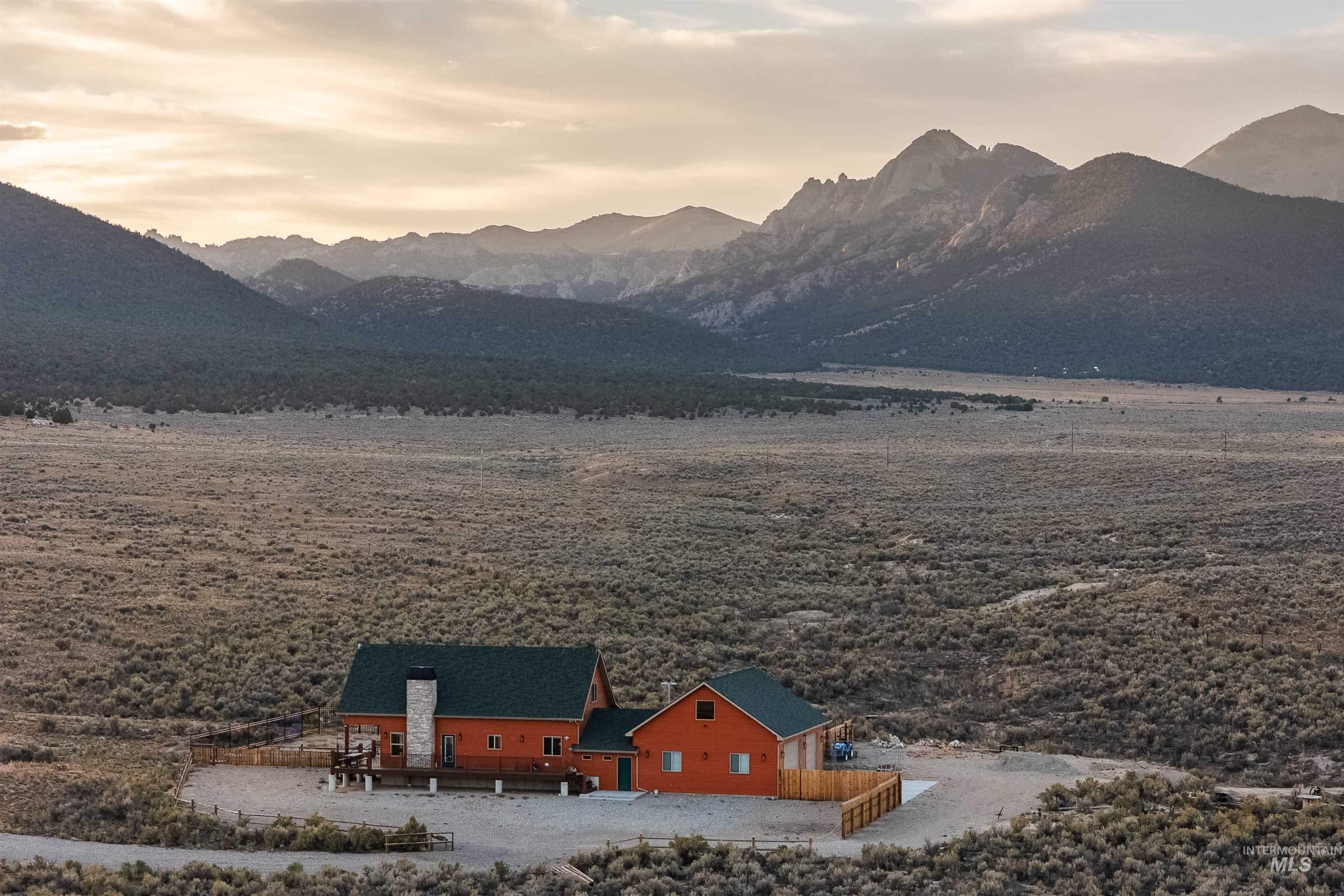 872 E Shootin Iron Rd, Almo, Idaho 83342, 5 Bedrooms, 3 Bathrooms, Residential For Sale, Price $1,100,000,MLS 99003056
