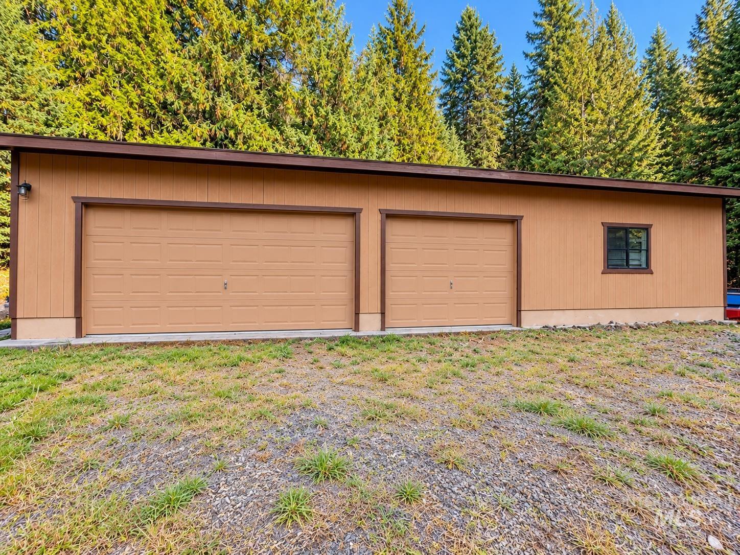 687 Big Cedar Road, Kooskia, Idaho 83539, 2 Bedrooms, 3 Bathrooms, Residential For Sale, Price $498,500,MLS 99003058