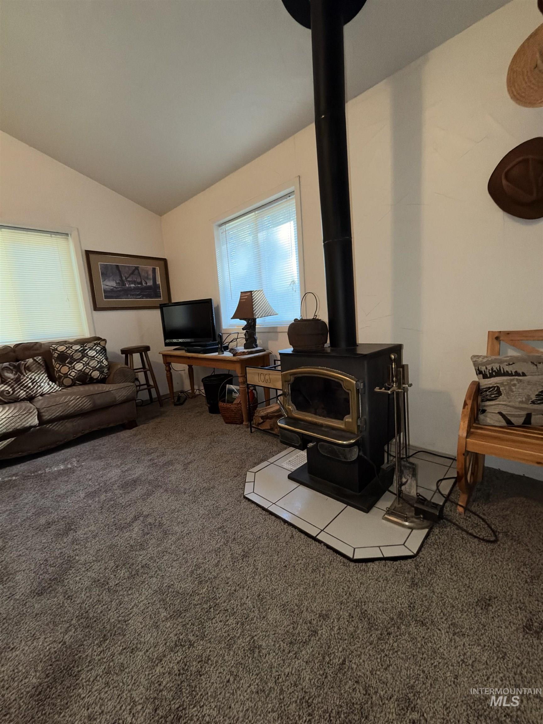 687 Big Cedar Road, Kooskia, Idaho 83539, 2 Bedrooms, 3 Bathrooms, Residential For Sale, Price $498,500,MLS 99003058