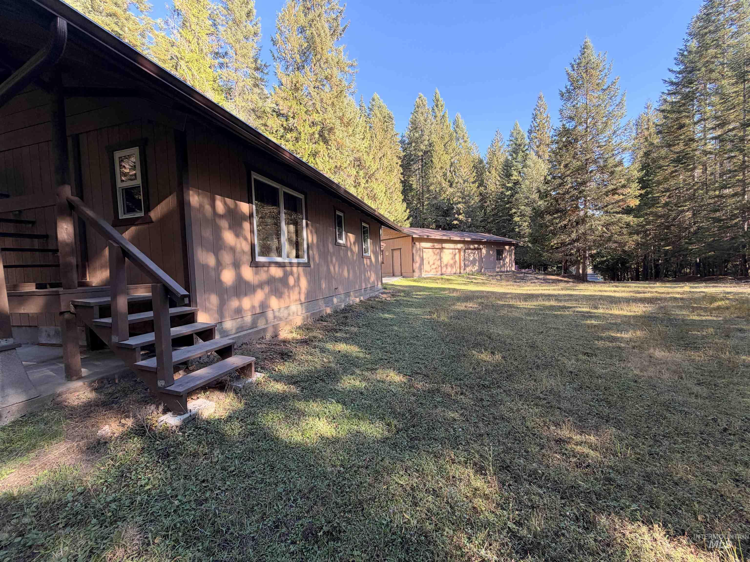687 Big Cedar Road, Kooskia, Idaho 83539, 2 Bedrooms, 3 Bathrooms, Residential For Sale, Price $498,500,MLS 99003058
