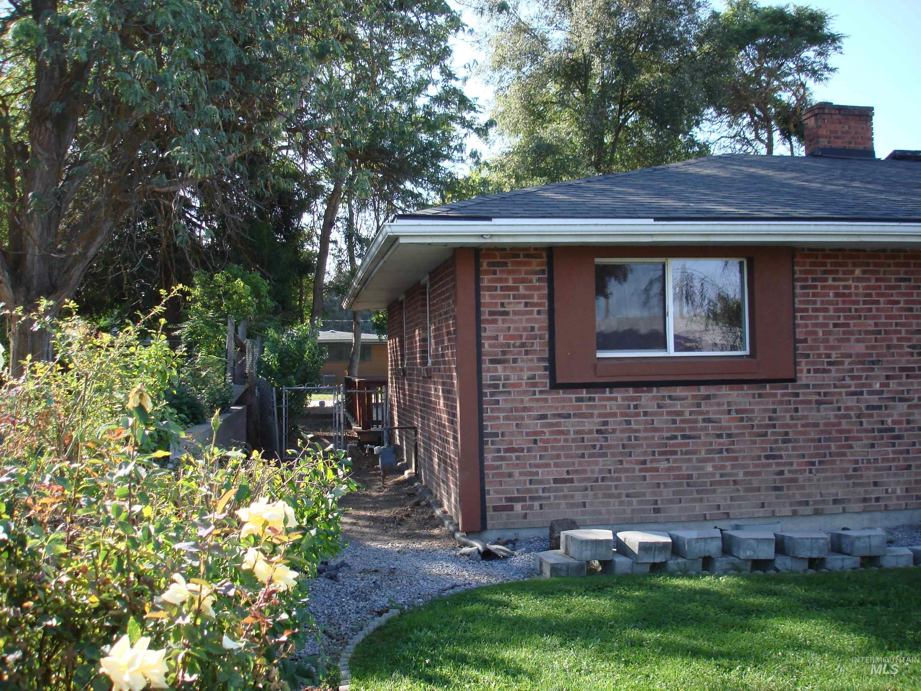 2004 3rd Ave N, Payette, Idaho 83661, 3 Bedrooms, 2 Bathrooms, Residential For Sale, Price $319,000,MLS 99003059