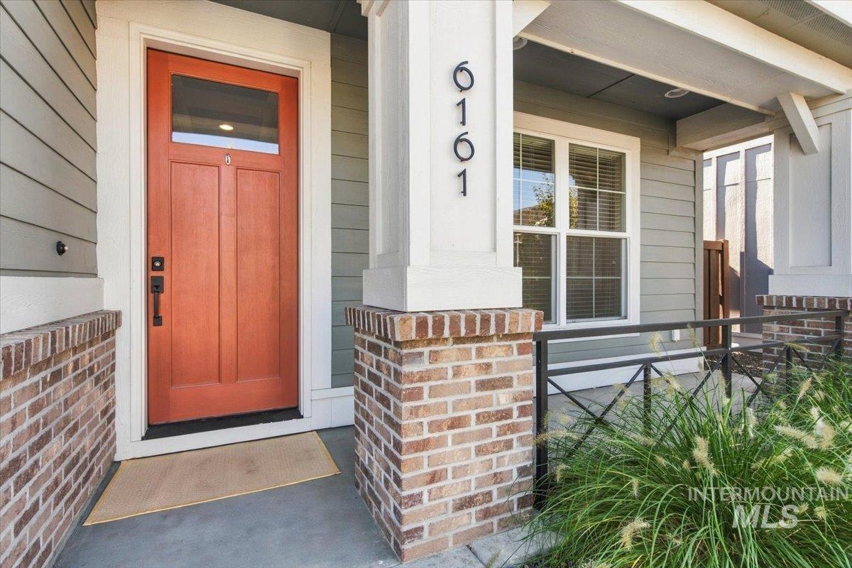 6161 N Vicenza Ln, Meridian, Idaho 83646, 3 Bedrooms, 2 Bathrooms, Residential For Sale, Price $539,900,MLS 99003061