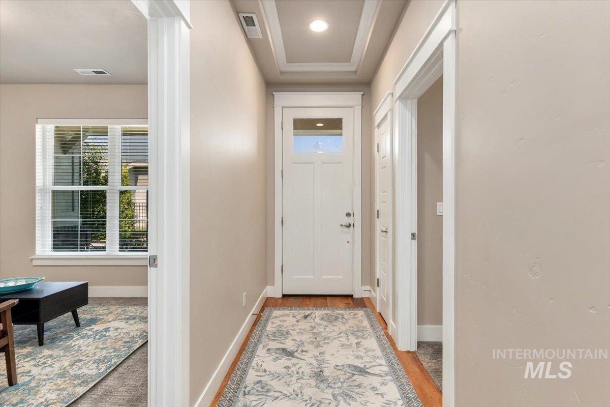 6161 N Vicenza Ln, Meridian, Idaho 83646, 3 Bedrooms, 2 Bathrooms, Residential For Sale, Price $539,900,MLS 99003061