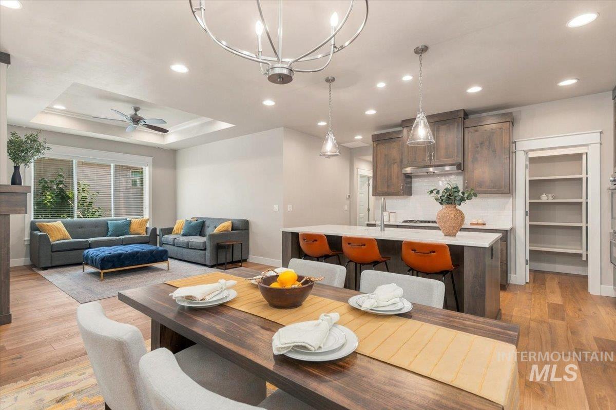 6161 N Vicenza Ln, Meridian, Idaho 83646, 3 Bedrooms, 2 Bathrooms, Residential For Sale, Price $539,900,MLS 99003061