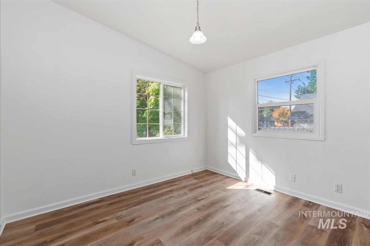 3334 W Good St, Boise, Idaho 83703, 2 Bedrooms, 1 Bathroom, Residential For Sale, Price $479,000,MLS 99003062