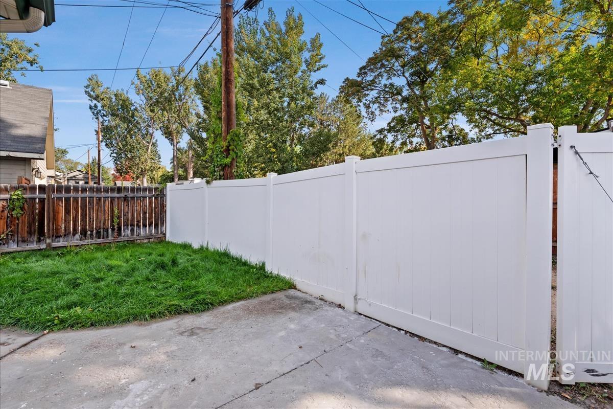 3334 W Good St, Boise, Idaho 83703, 2 Bedrooms, 1 Bathroom, Residential For Sale, Price $479,000,MLS 99003062