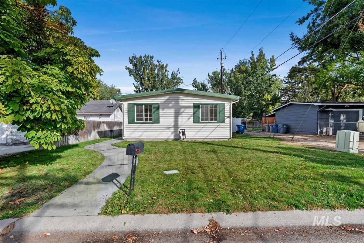3334 W Good St, Boise, Idaho 83703, 2 Bedrooms, 1 Bathroom, Residential For Sale, Price $479,000,MLS 99003062