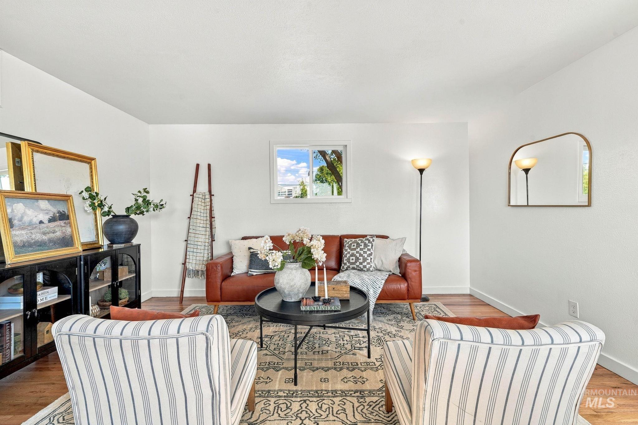 5916 W Clinton Street, Boise, Idaho 83704, 2 Bedrooms, 1 Bathroom, Residential For Sale, Price $325,000,MLS 99003067