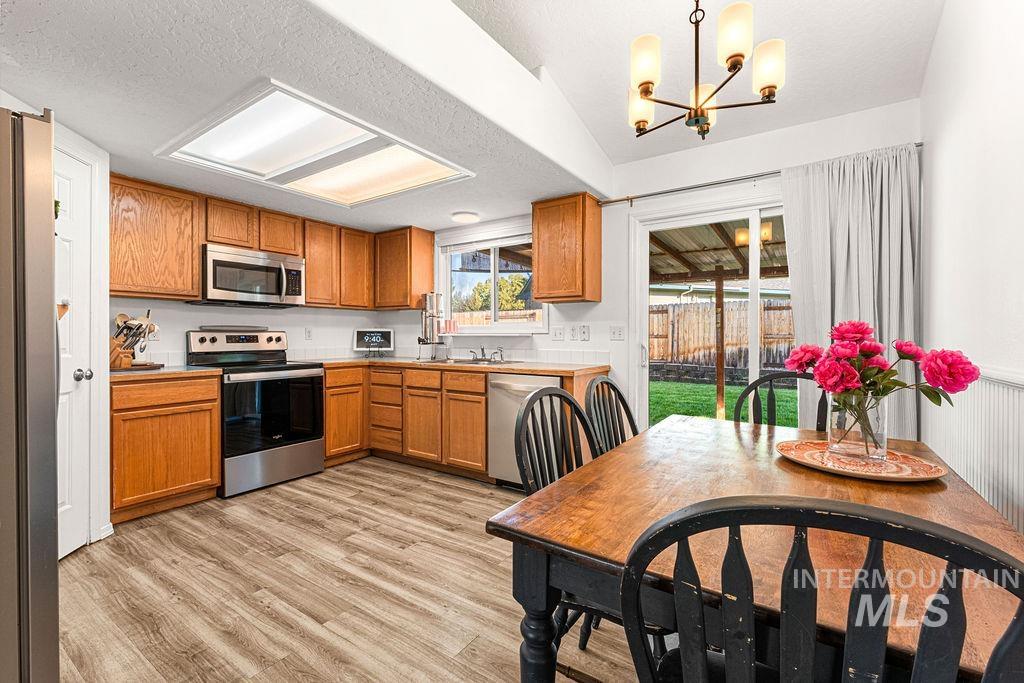 9598 W Wichita St, Boise, Idaho 83709, 4 Bedrooms, 2 Bathrooms, Residential For Sale, Price $440,000,MLS 99003068