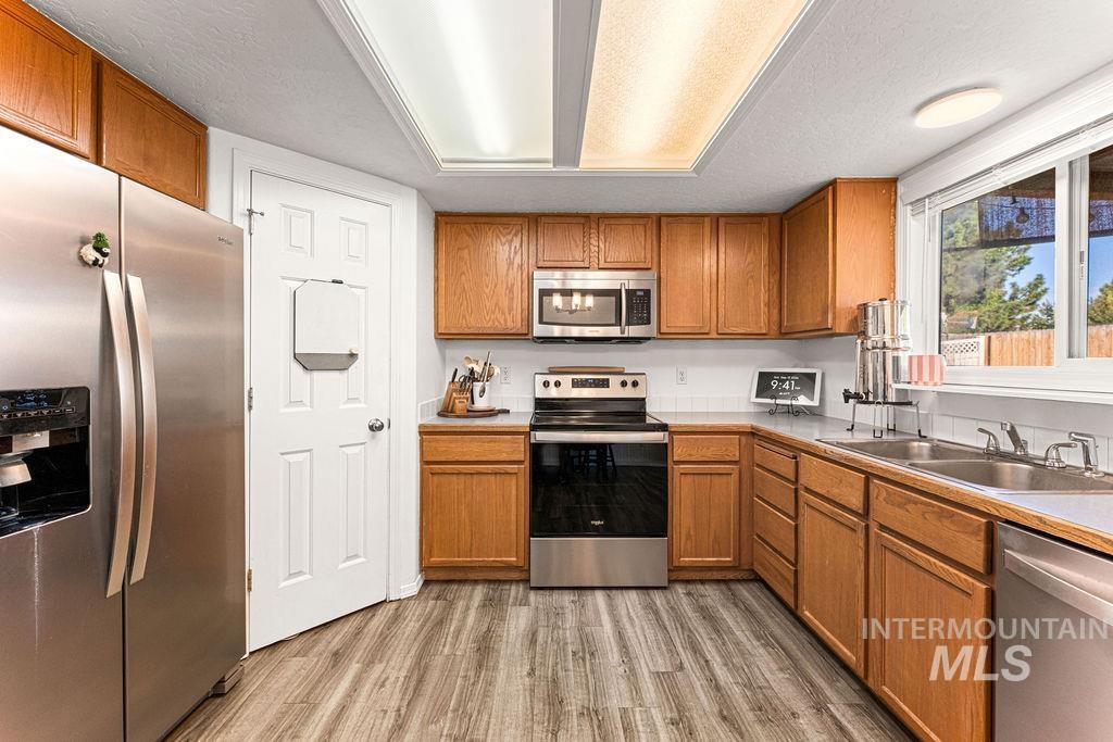 9598 W Wichita St, Boise, Idaho 83709, 4 Bedrooms, 2 Bathrooms, Residential For Sale, Price $440,000,MLS 99003068