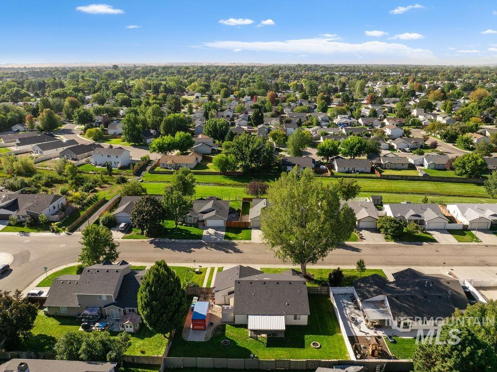 9598 W Wichita St, Boise, Idaho 83709, 4 Bedrooms, 2 Bathrooms, Residential For Sale, Price $440,000,MLS 99003068