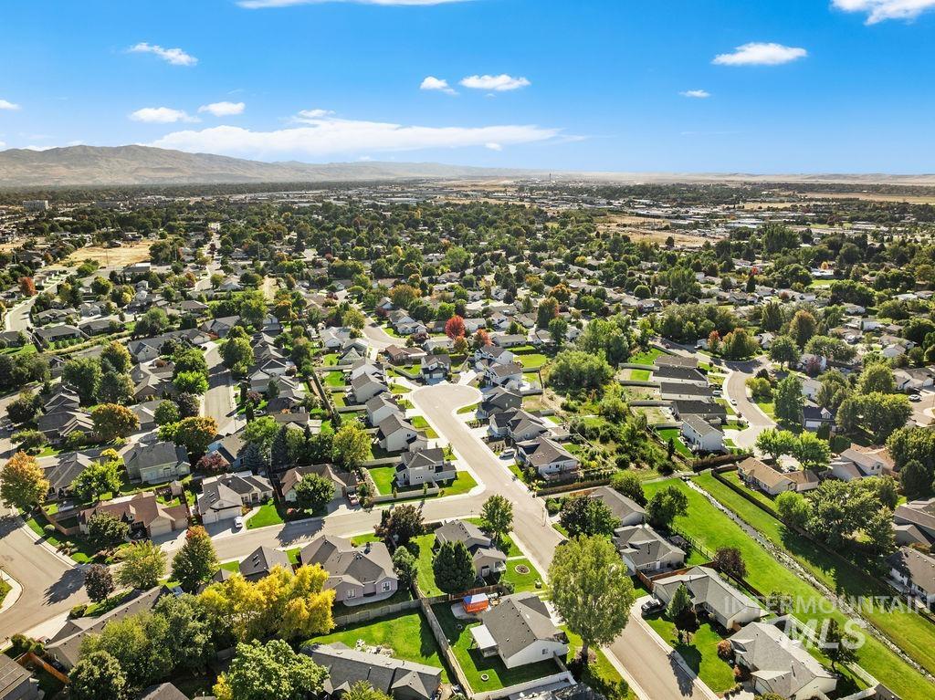 9598 W Wichita St, Boise, Idaho 83709, 4 Bedrooms, 2 Bathrooms, Residential For Sale, Price $440,000,MLS 99003068