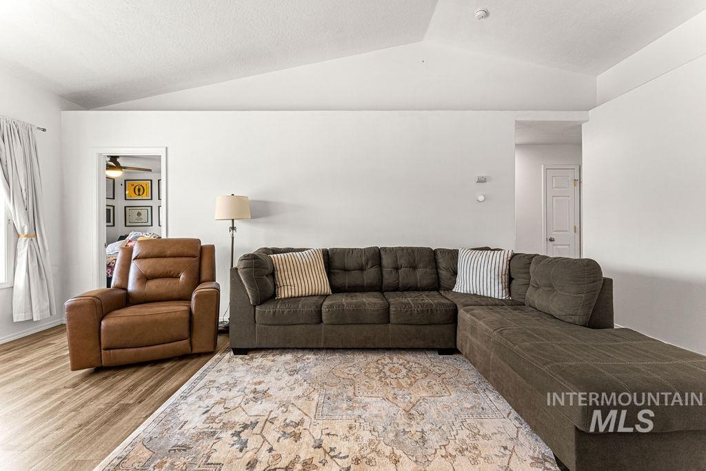 9598 W Wichita St, Boise, Idaho 83709, 4 Bedrooms, 2 Bathrooms, Residential For Sale, Price $440,000,MLS 99003068