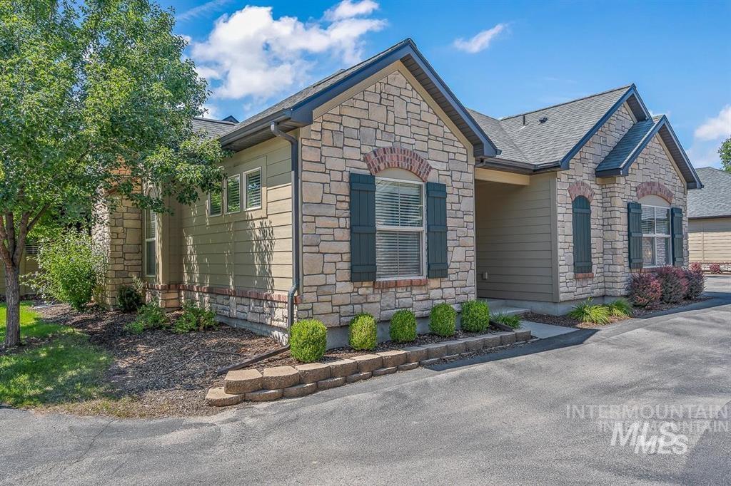 2846 N Cloverdale Rd, Boise, Idaho 83713, 3 Bedrooms, 2 Bathrooms, Residential For Sale, Price $455,000,MLS 99003069