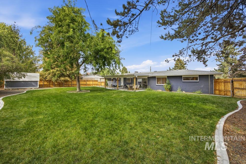 4015 W Hillcrest Dr, Boise, Idaho 83705, 3 Bedrooms, 2 Bathrooms, Residential For Sale, Price $649,900,MLS 99003075