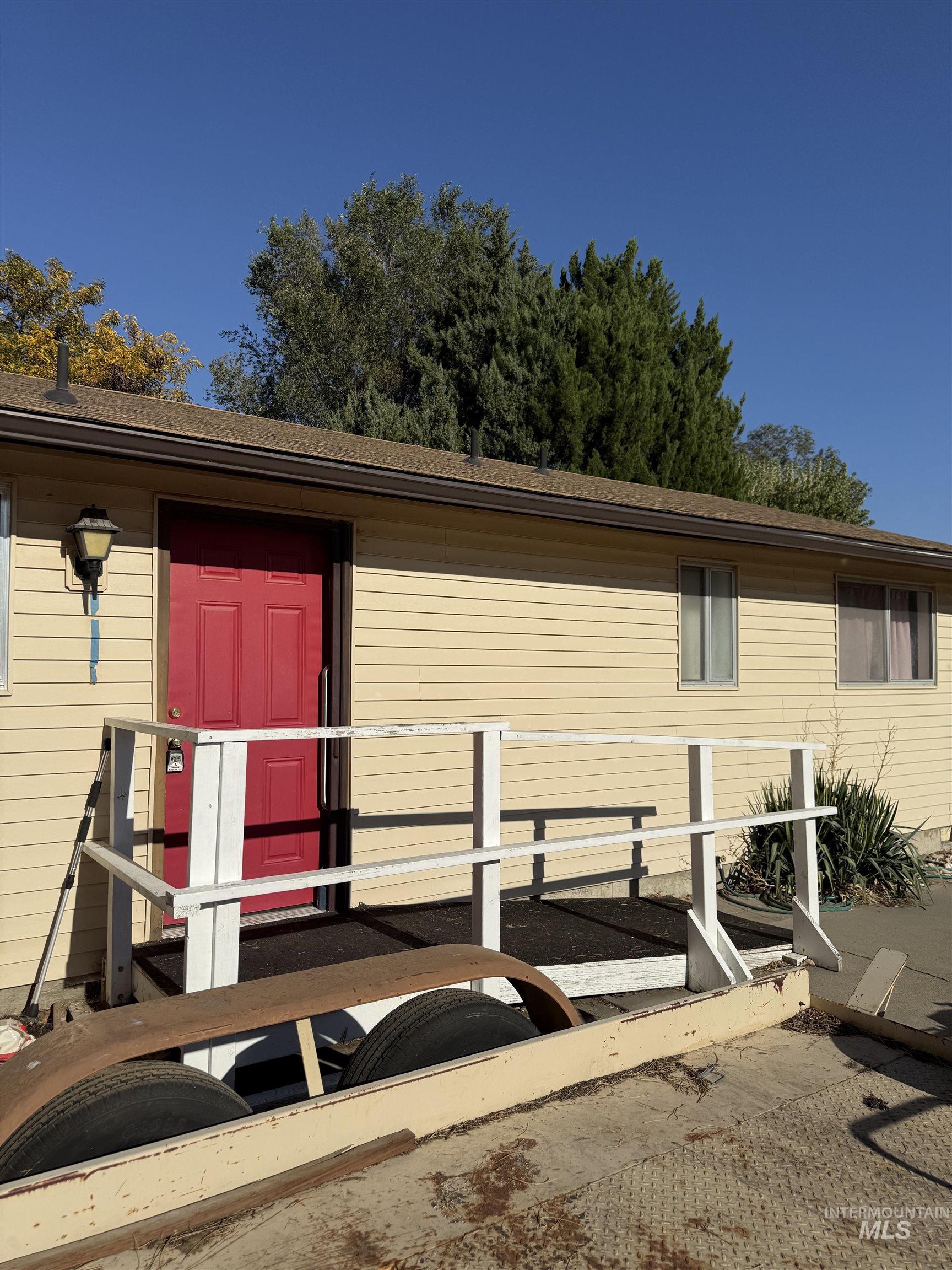 504 Tindall, Mountain Home, Idaho 83647, 3 Bedrooms, 1.5 Bathrooms, Residential For Sale, Price $160,000,MLS 99003076