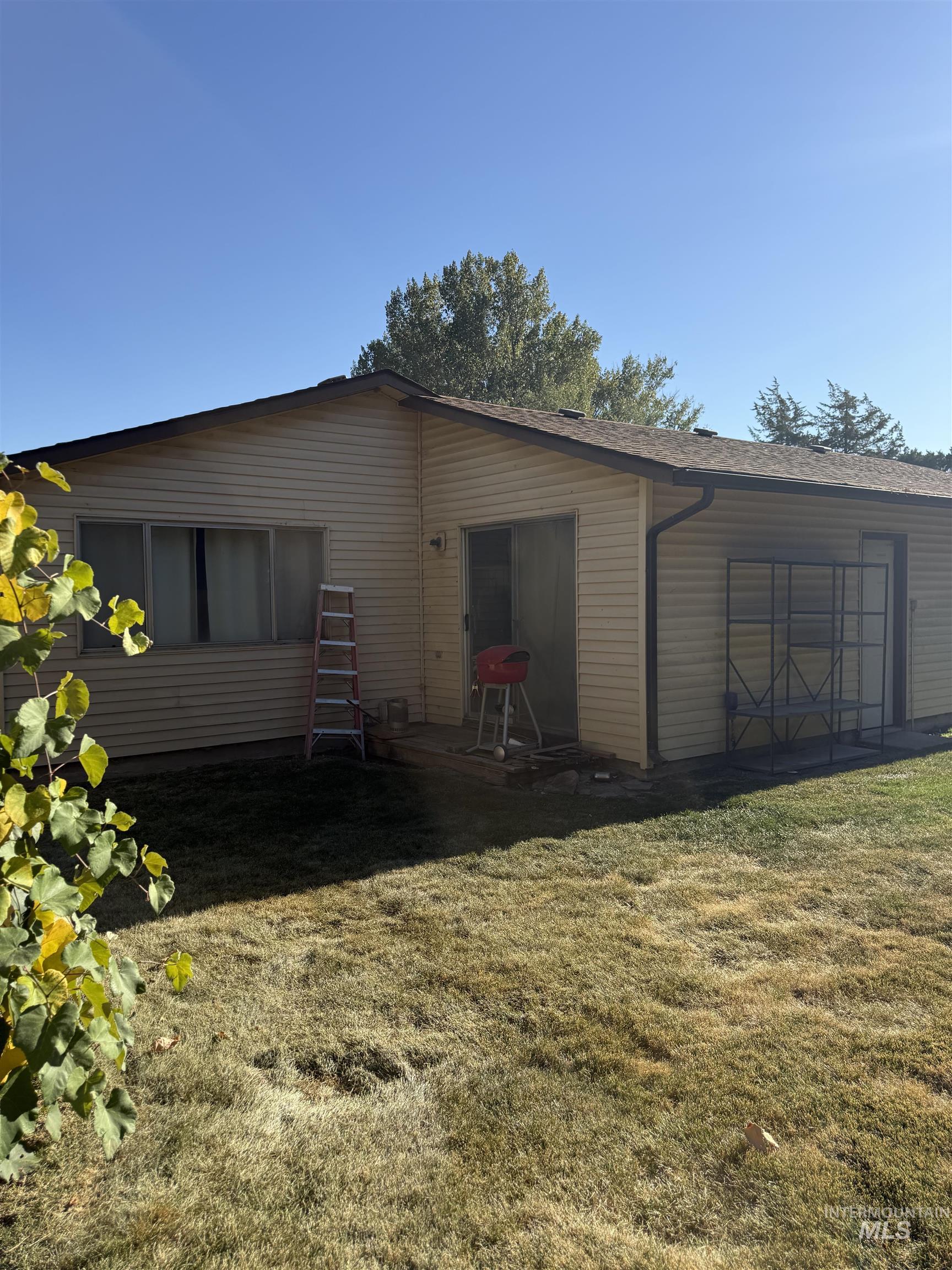 504 Tindall, Mountain Home, Idaho 83647, 3 Bedrooms, 1.5 Bathrooms, Residential For Sale, Price $160,000,MLS 99003076