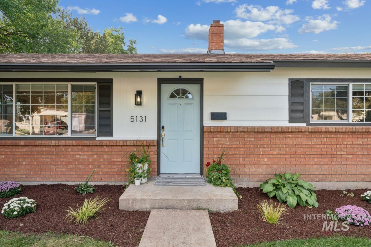 5131 W Spaulding Street, Boise, Idaho 83705, 3 Bedrooms, 1.5 Bathrooms, Residential For Sale, Price $499,900,MLS 99003080