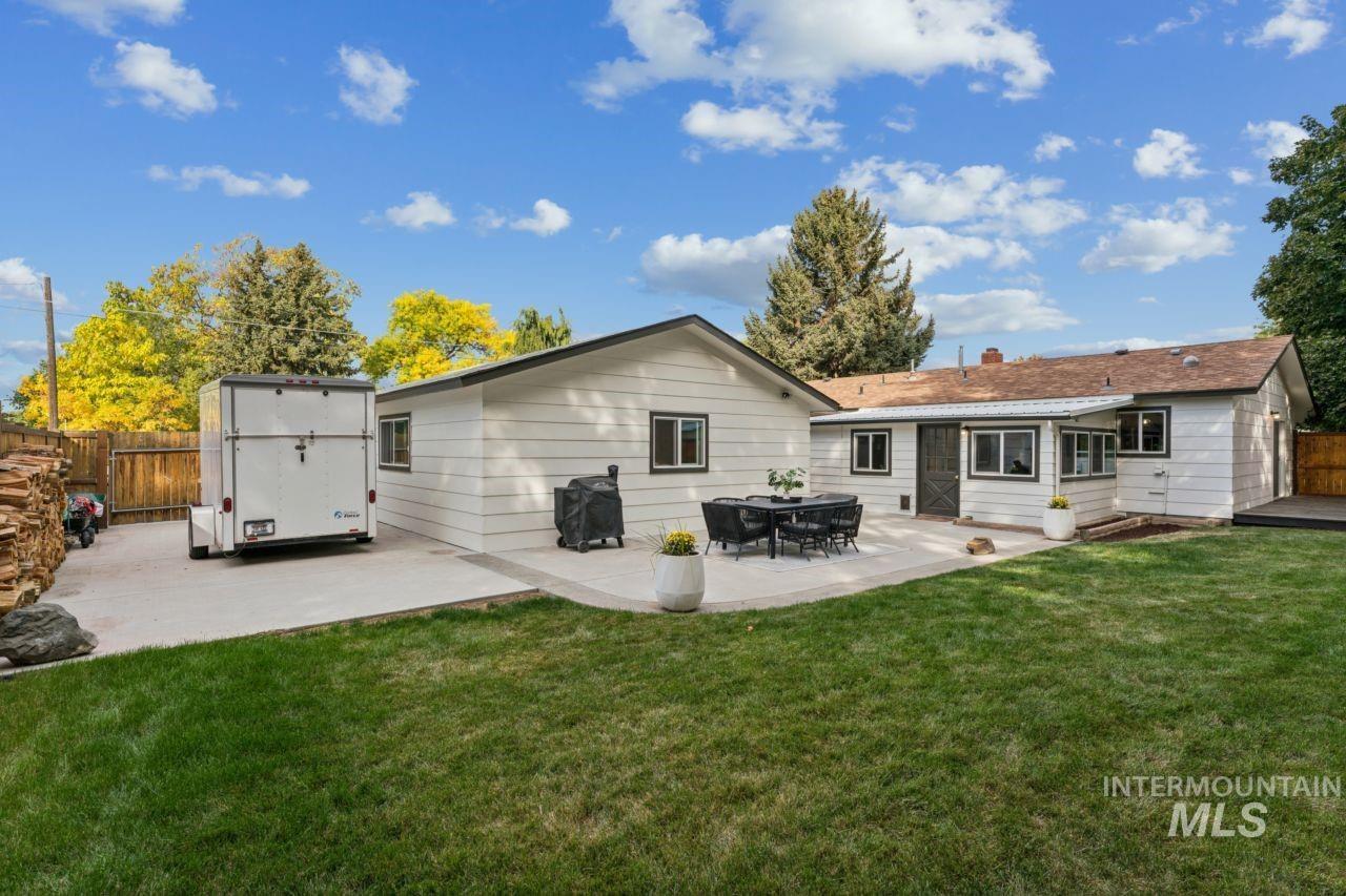 5131 W Spaulding Street, Boise, Idaho 83705, 3 Bedrooms, 1.5 Bathrooms, Residential For Sale, Price $499,900,MLS 99003080