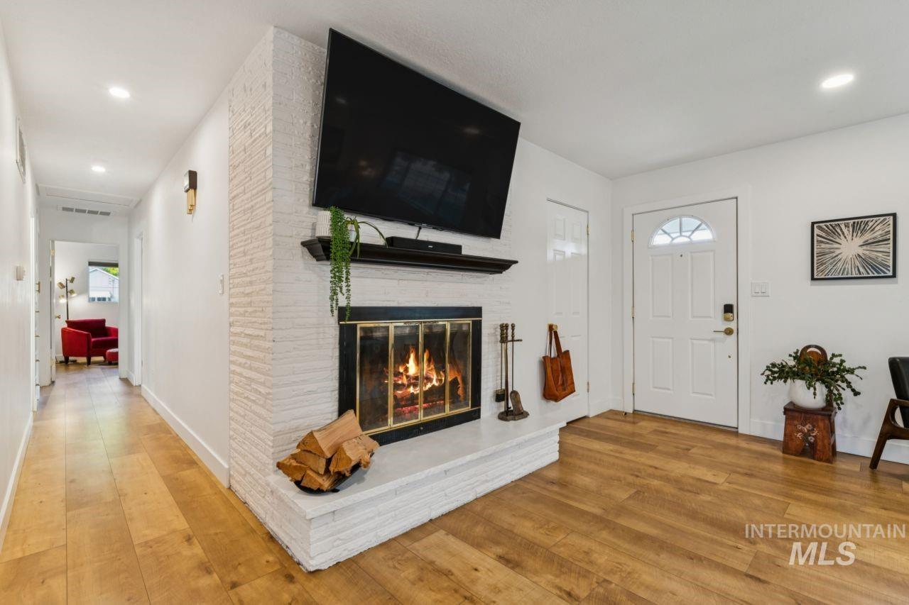 5131 W Spaulding Street, Boise, Idaho 83705, 3 Bedrooms, 1.5 Bathrooms, Residential For Sale, Price $499,900,MLS 99003080
