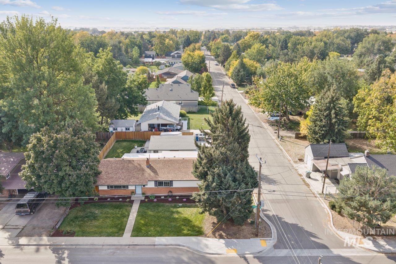 5131 W Spaulding Street, Boise, Idaho 83705, 3 Bedrooms, 1.5 Bathrooms, Residential For Sale, Price $499,900,MLS 99003080