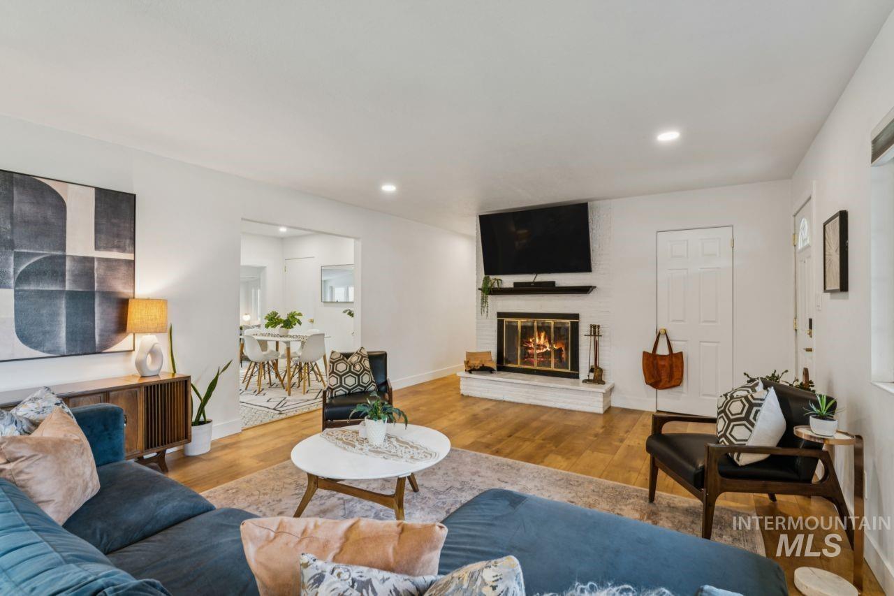 5131 W Spaulding Street, Boise, Idaho 83705, 3 Bedrooms, 1.5 Bathrooms, Residential For Sale, Price $499,900,MLS 99003080