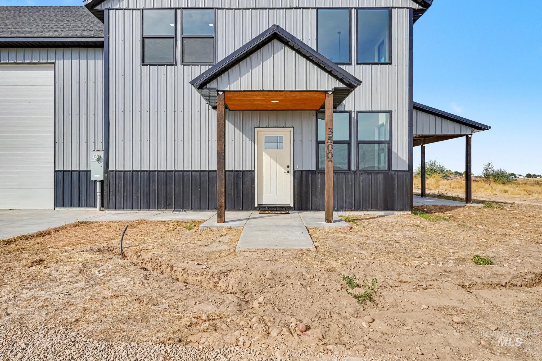3500 W Grace May Ln, Kuna, Idaho 83634, 3 Bedrooms, 3.5 Bathrooms, Residential For Sale, Price $895,000,MLS 99003081