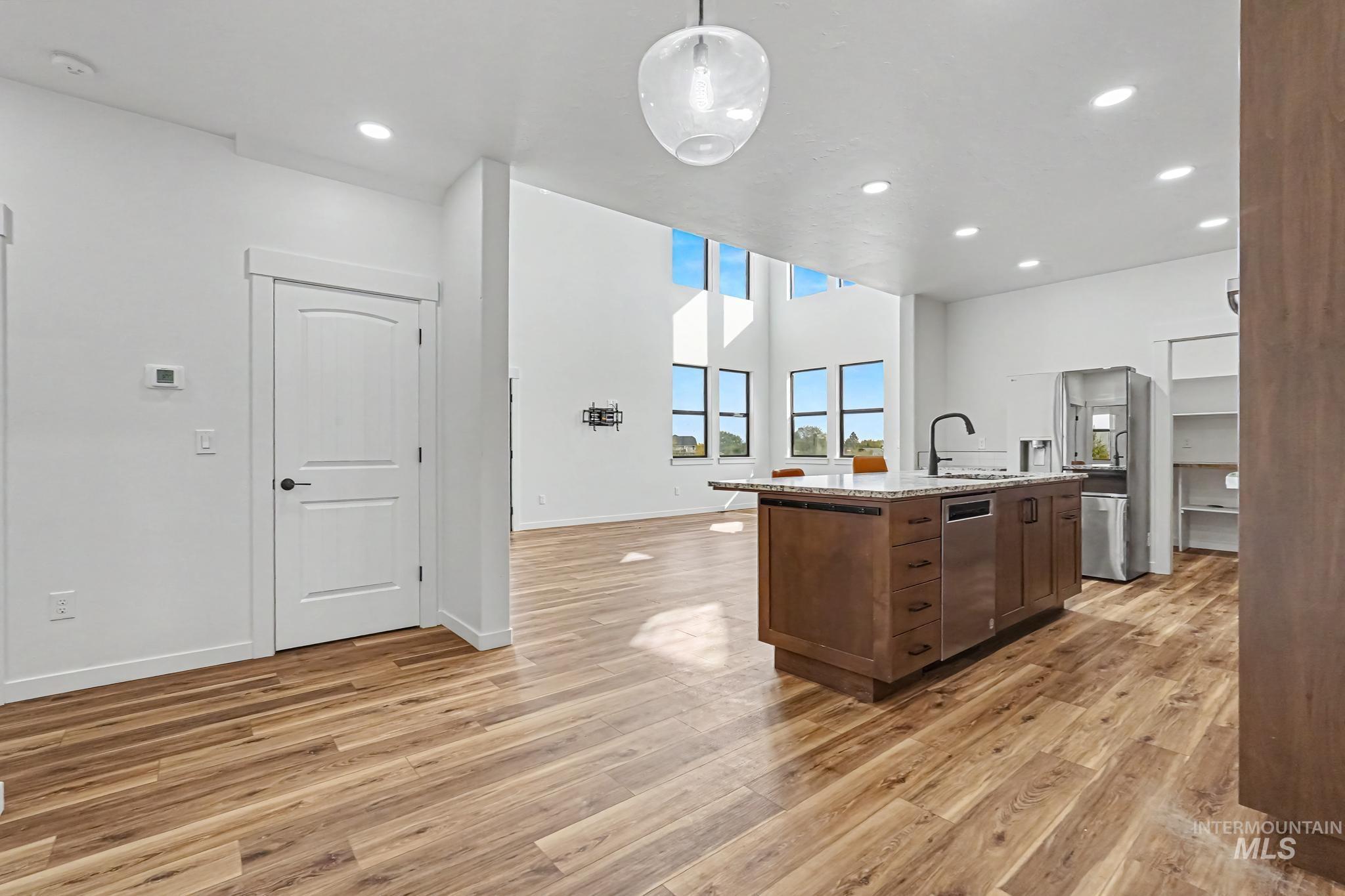 3500 W Grace May Ln, Kuna, Idaho 83634, 3 Bedrooms, 3.5 Bathrooms, Residential For Sale, Price $895,000,MLS 99003081