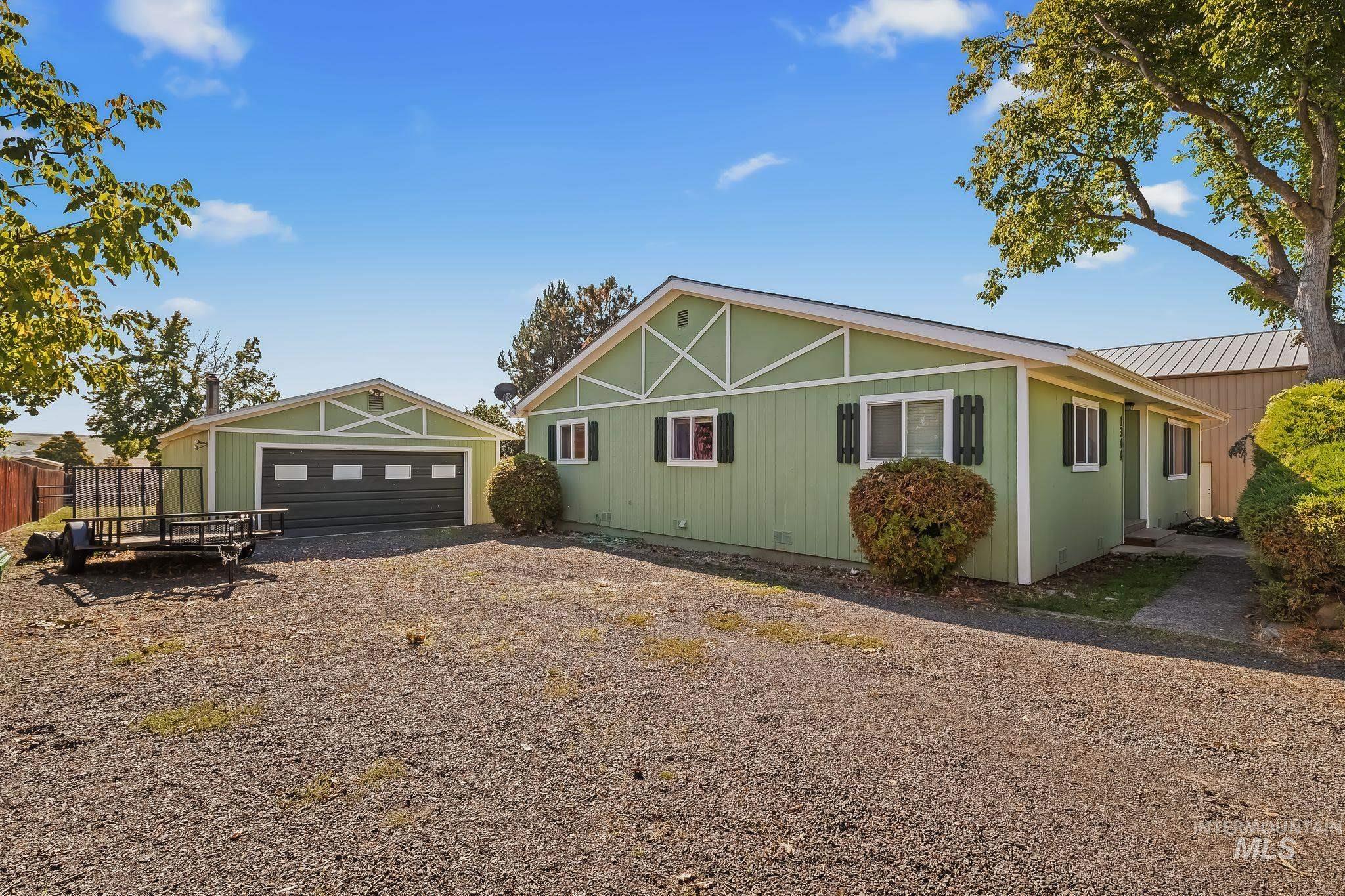 1344 Hemlock Ave, Lewiston, Idaho 83501, 3 Bedrooms, 2 Bathrooms, Residential For Sale, Price $404,000,MLS 99003082