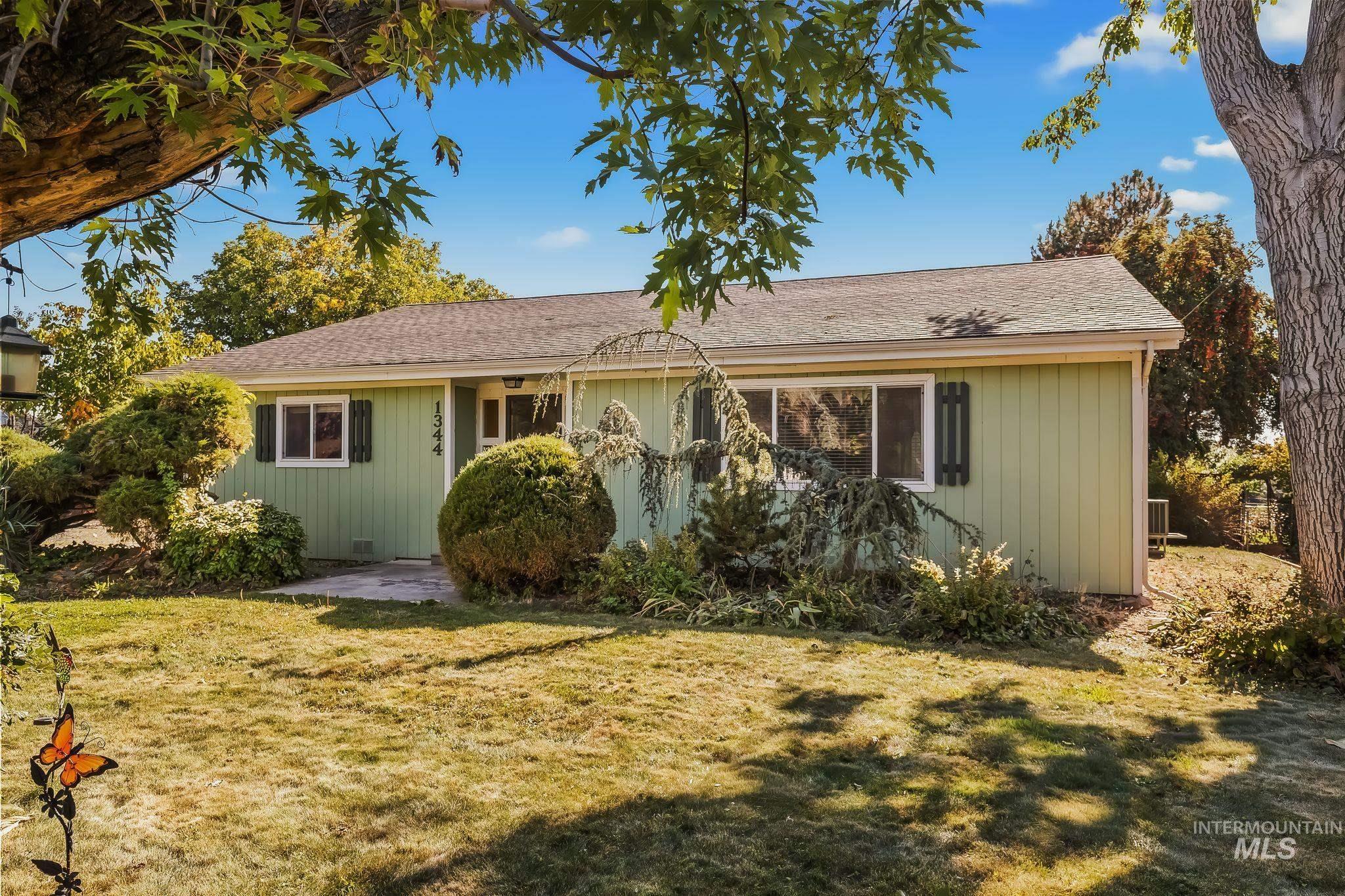 1344 Hemlock Ave, Lewiston, Idaho 83501, 3 Bedrooms, 2 Bathrooms, Residential For Sale, Price $404,000,MLS 99003082