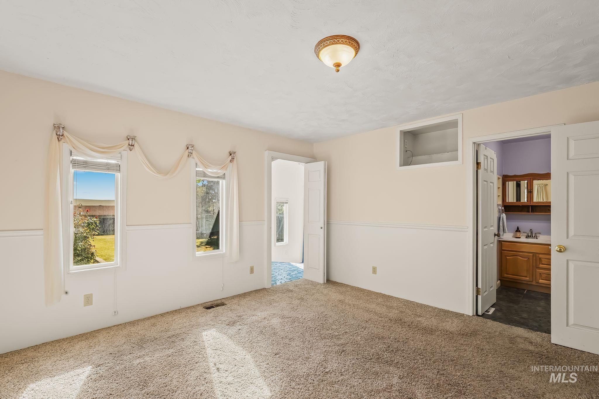 1344 Hemlock Ave, Lewiston, Idaho 83501, 3 Bedrooms, 2 Bathrooms, Residential For Sale, Price $404,000,MLS 99003082