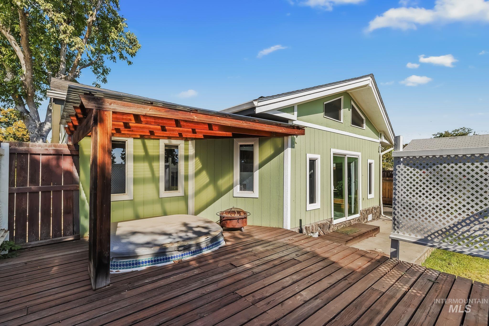 1344 Hemlock Ave, Lewiston, Idaho 83501, 3 Bedrooms, 2 Bathrooms, Residential For Sale, Price $404,000,MLS 99003082