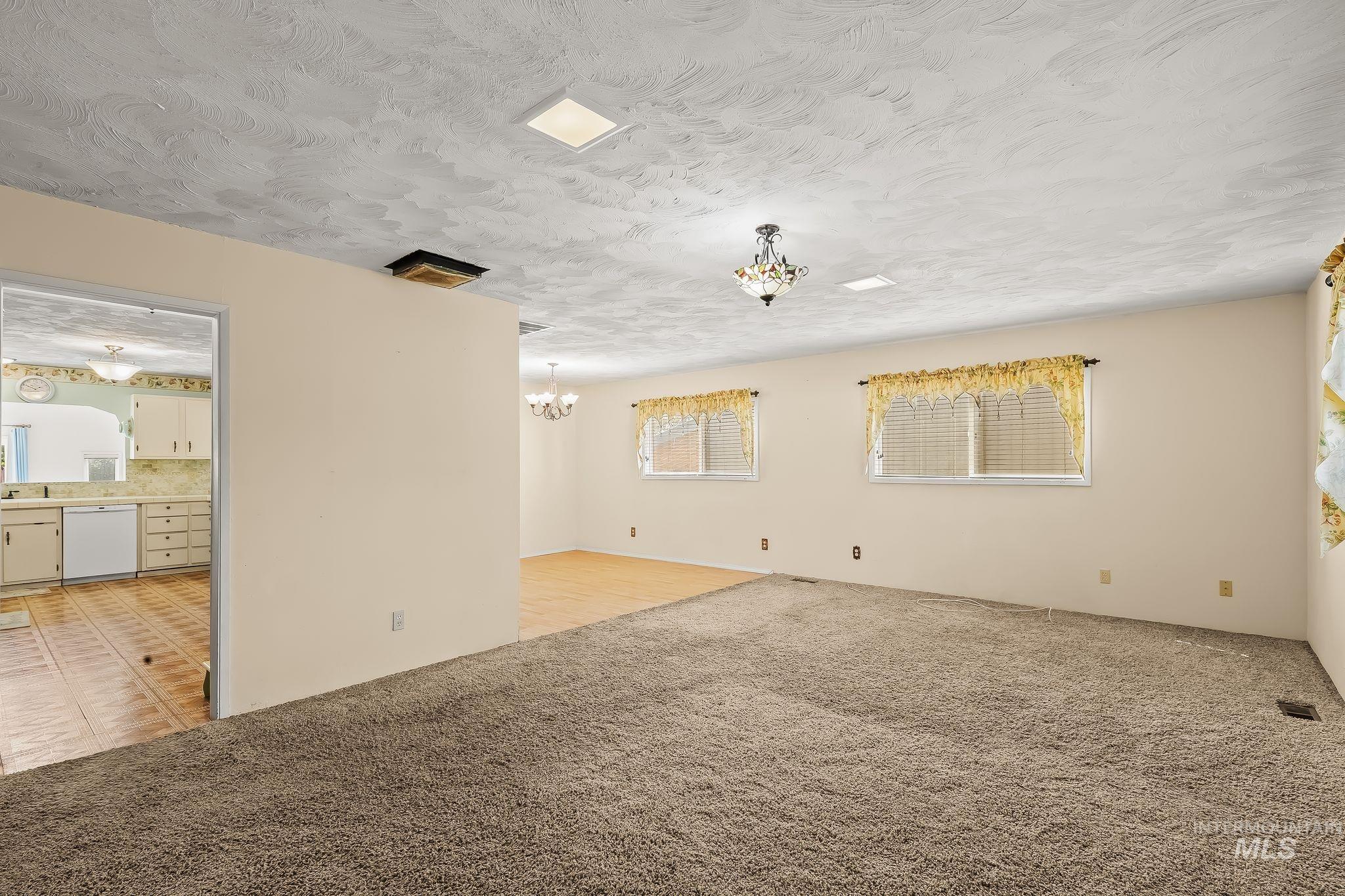 1344 Hemlock Ave, Lewiston, Idaho 83501, 3 Bedrooms, 2 Bathrooms, Residential For Sale, Price $404,000,MLS 99003082