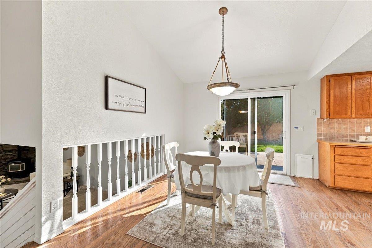 2405 Airport Avenue, Caldwell, Idaho 83605, 3 Bedrooms, 3 Bathrooms, Residential For Sale, Price $484,000,MLS 99003085