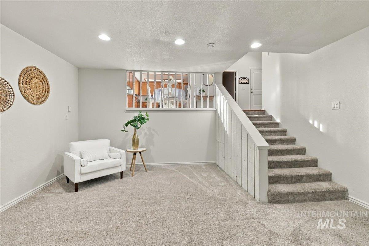 2405 Airport Avenue, Caldwell, Idaho 83605, 3 Bedrooms, 3 Bathrooms, Residential For Sale, Price $484,000,MLS 99003085