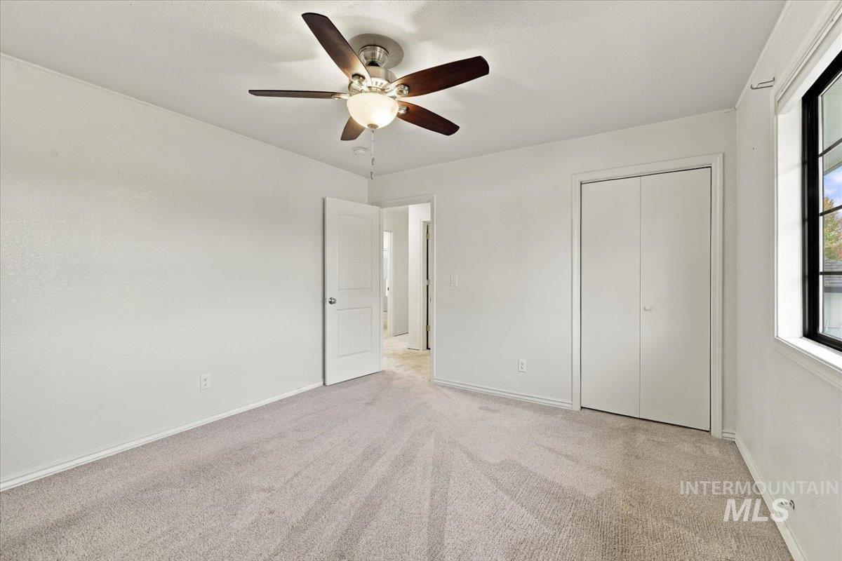 2405 Airport Avenue, Caldwell, Idaho 83605, 3 Bedrooms, 3 Bathrooms, Residential For Sale, Price $484,000,MLS 99003085