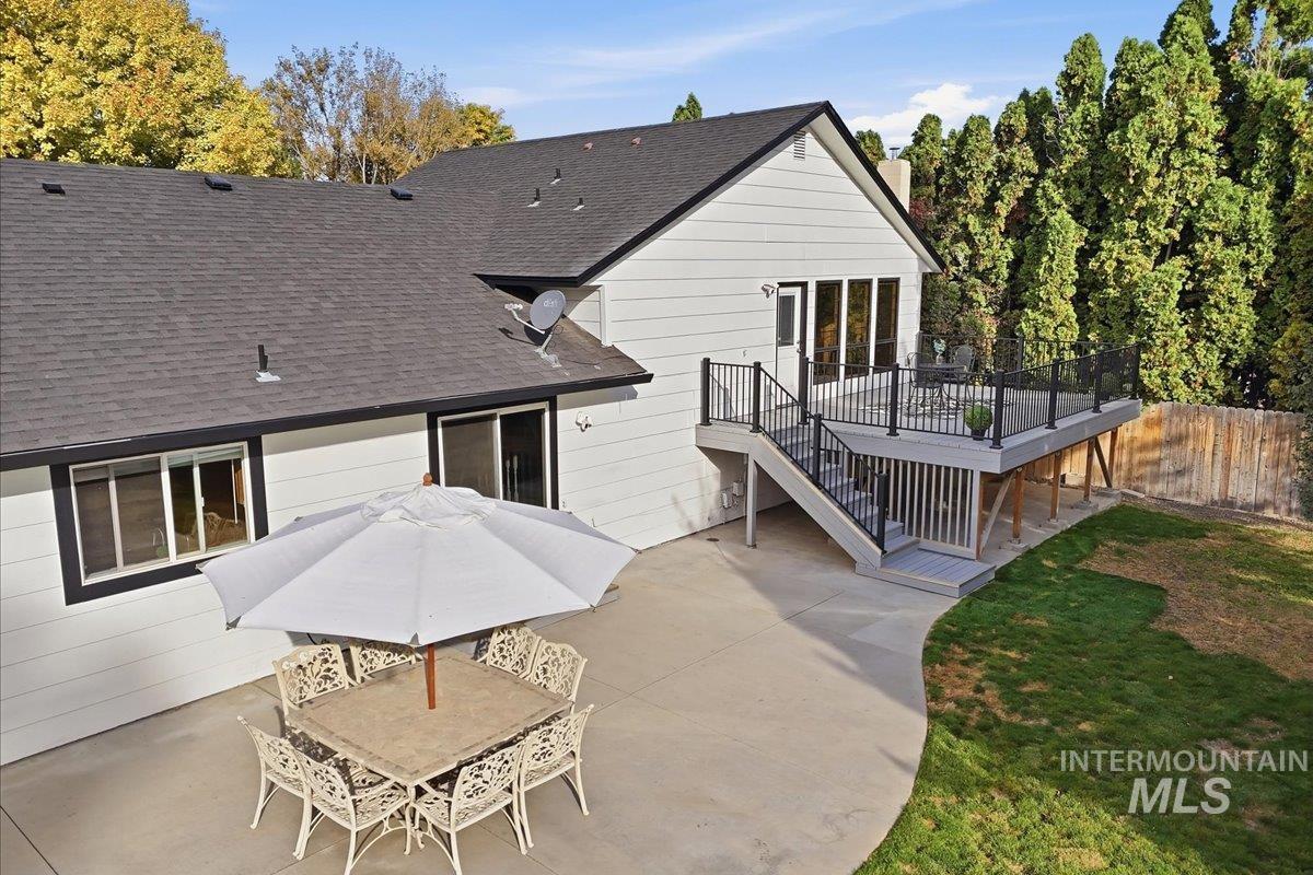 2405 Airport Avenue, Caldwell, Idaho 83605, 3 Bedrooms, 3 Bathrooms, Residential For Sale, Price $484,000,MLS 99003085