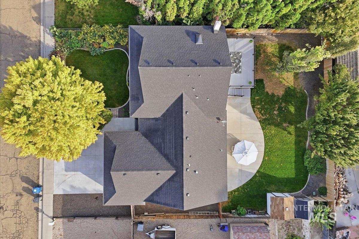 2405 Airport Avenue, Caldwell, Idaho 83605, 3 Bedrooms, 3 Bathrooms, Residential For Sale, Price $484,000,MLS 99003085
