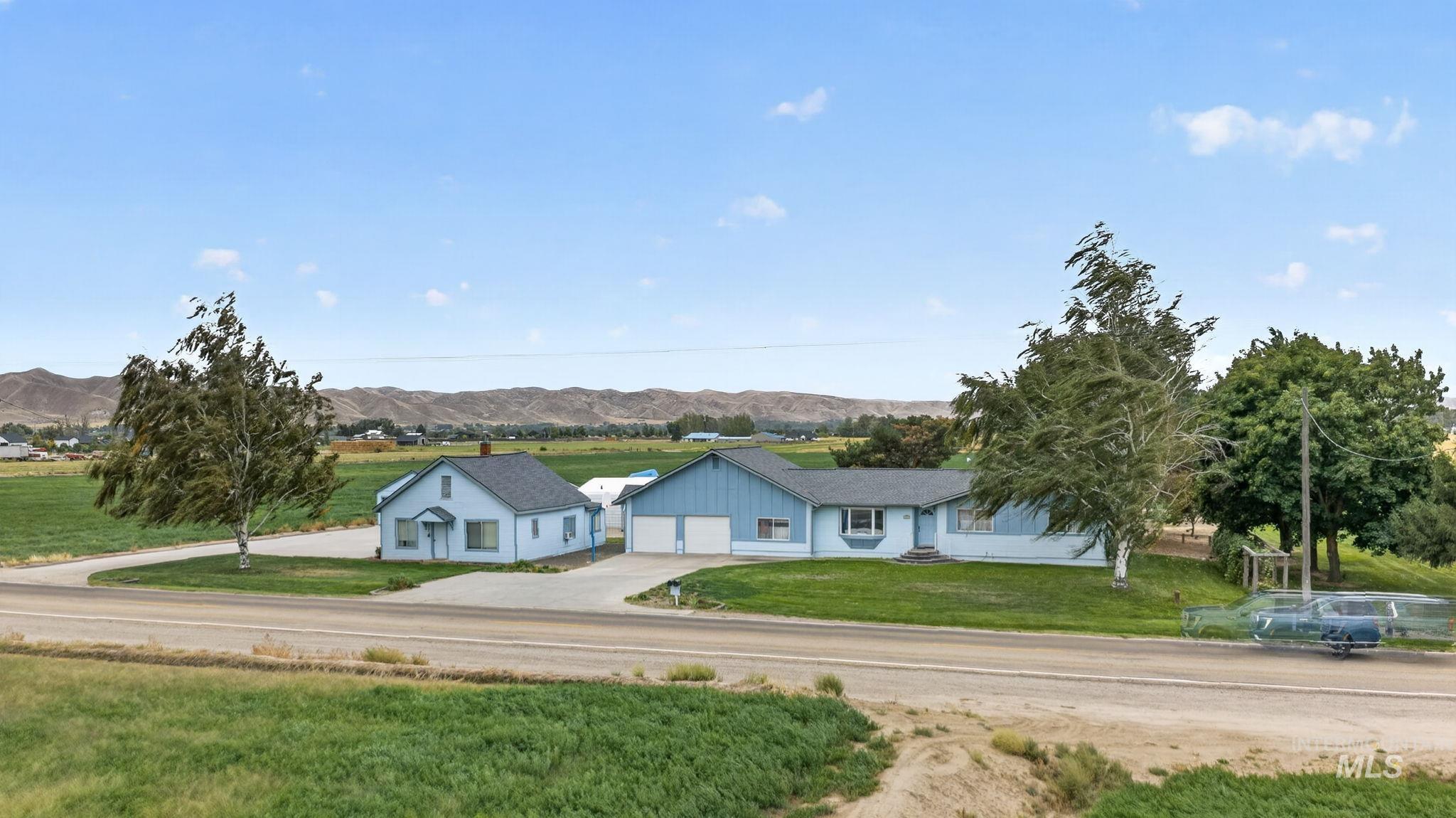 955 E Black Canyon Hwy, Emmett, Idaho 83617, 5 Bedrooms, 2 Bathrooms, Residential For Sale, Price $1,321,454,MLS 99003086