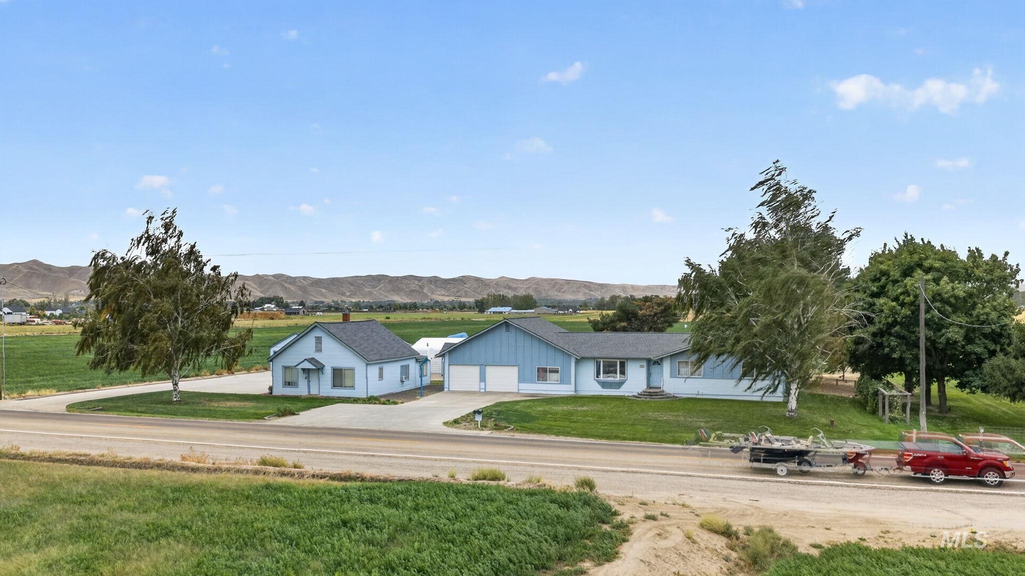 955 E Black Canyon Hwy, Emmett, Idaho 83617, 5 Bedrooms, 2 Bathrooms, Residential For Sale, Price $1,321,454,MLS 99003086