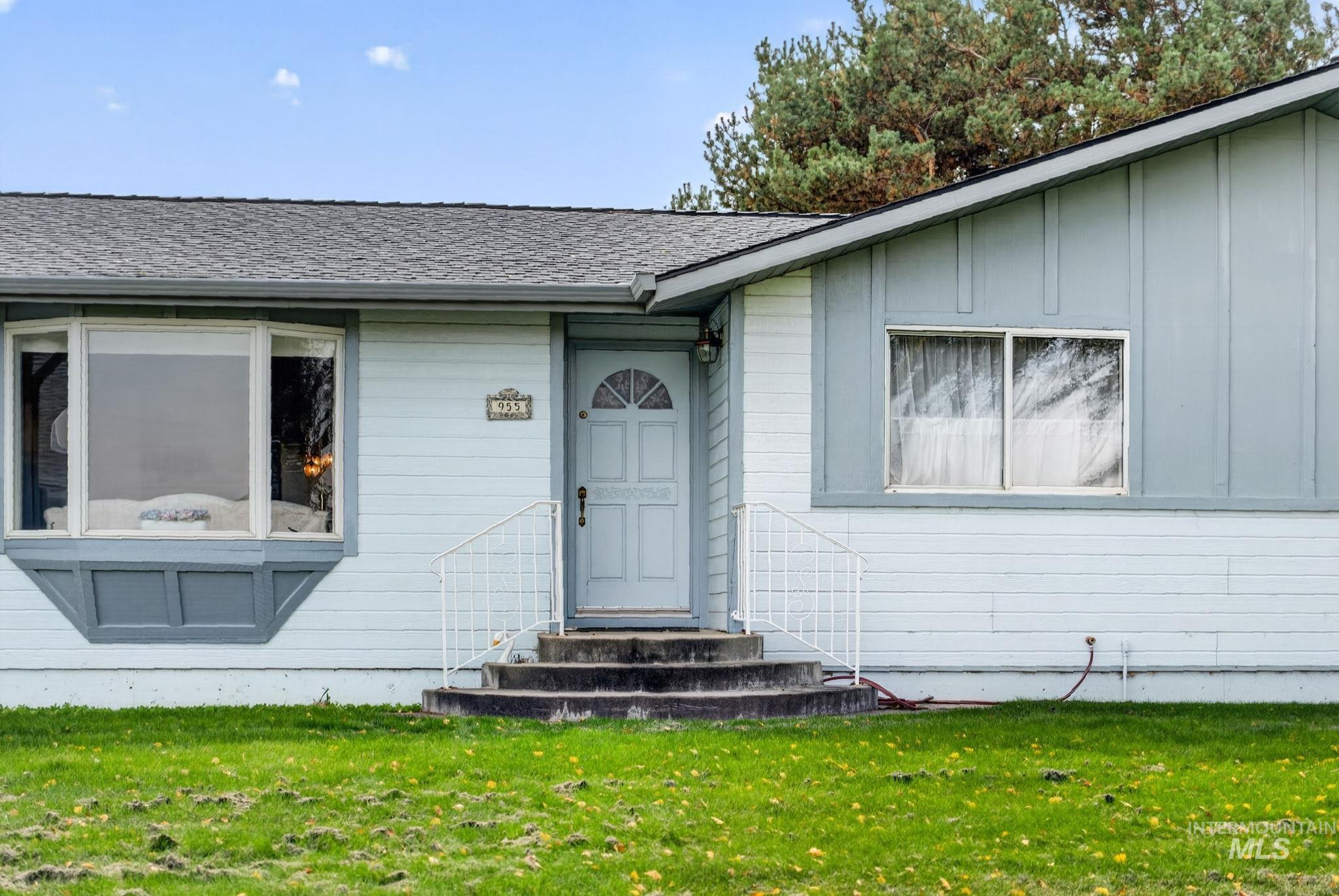 955 E Black Canyon Hwy, Emmett, Idaho 83617, 5 Bedrooms, 2 Bathrooms, Residential For Sale, Price $1,321,454,MLS 99003086