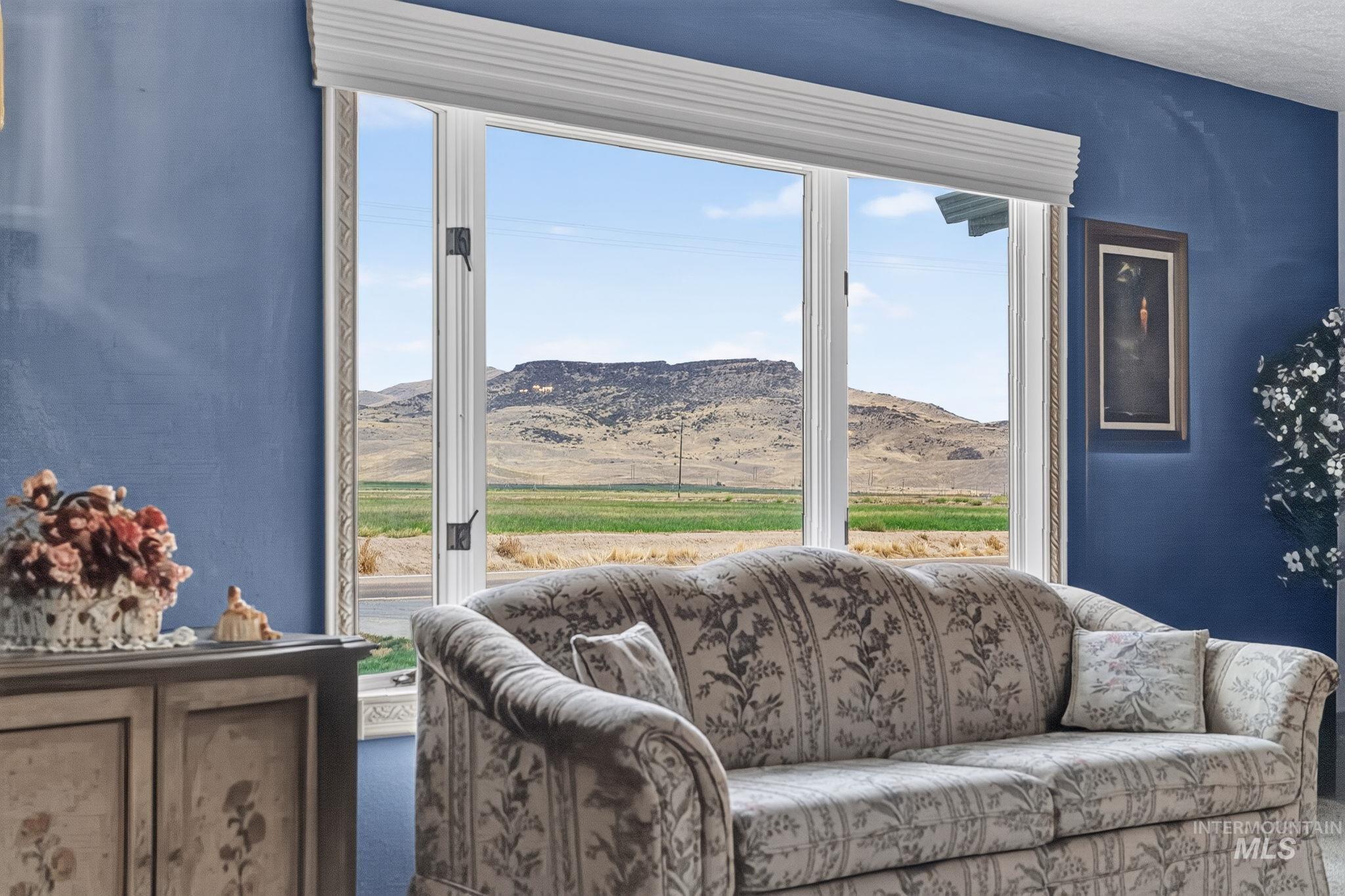 955 E Black Canyon Hwy, Emmett, Idaho 83617, 5 Bedrooms, 2 Bathrooms, Residential For Sale, Price $1,321,454,MLS 99003086
